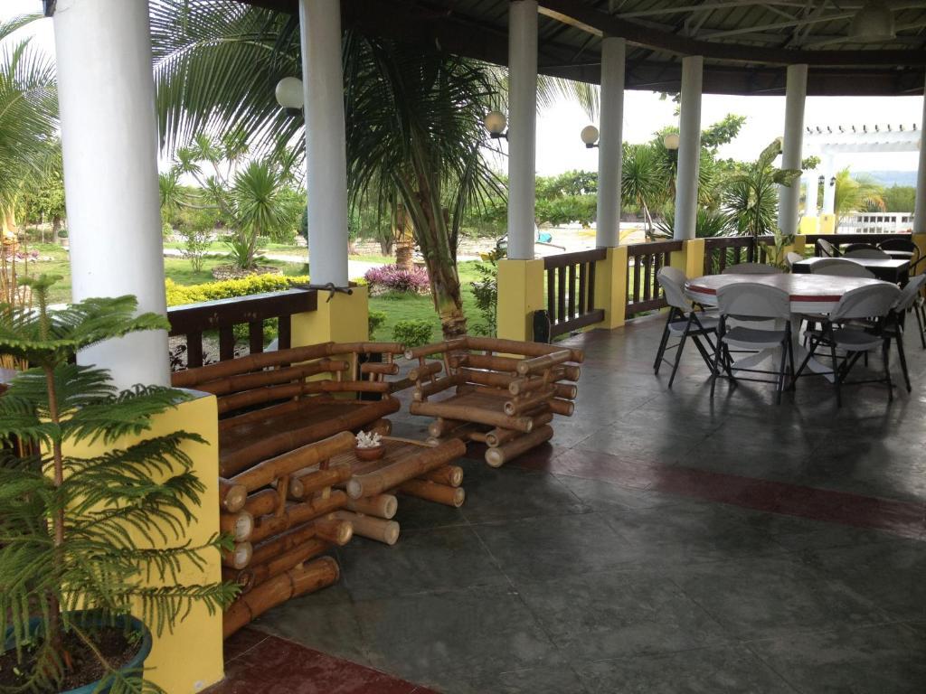 Moalboal Beach Resort Alcantara  Екстериор снимка