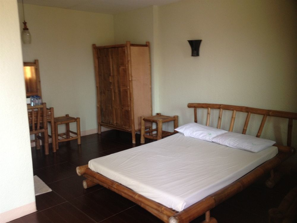Moalboal Beach Resort Alcantara  Екстериор снимка