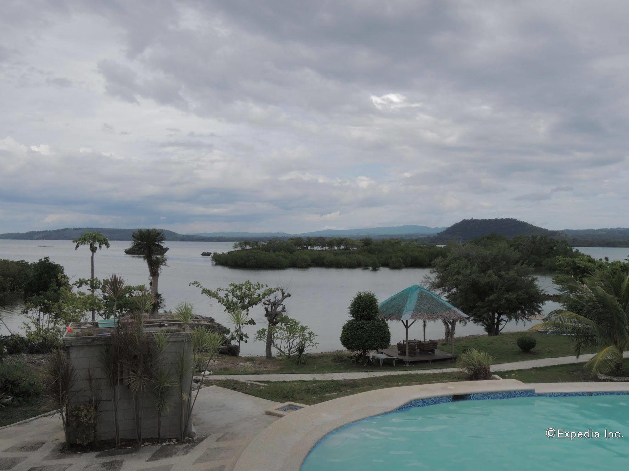 Moalboal Beach Resort Alcantara  Екстериор снимка